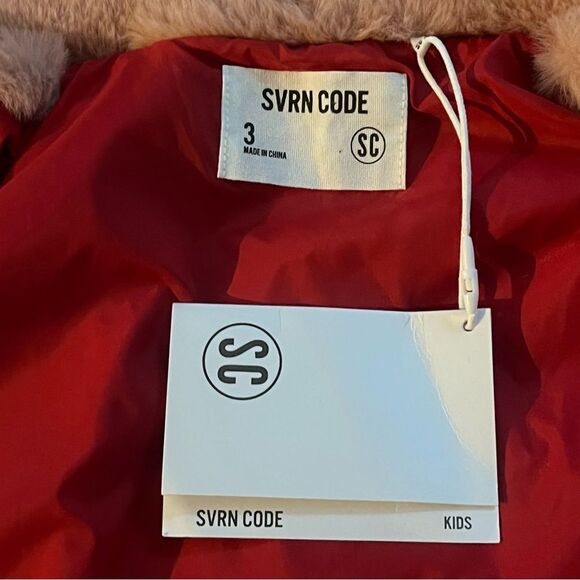 Sovereign Code Children’s Red and Pink Faux Fur Vest SVRN Size 3 - Picture 5 of 6